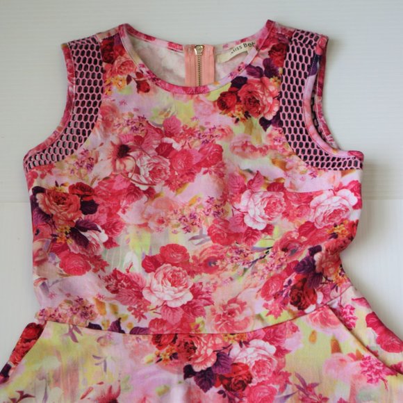 Triple Flip Boutique Girl's Miss Behave Floral Dress size Small 8 9 10 - Picture 2 of 5